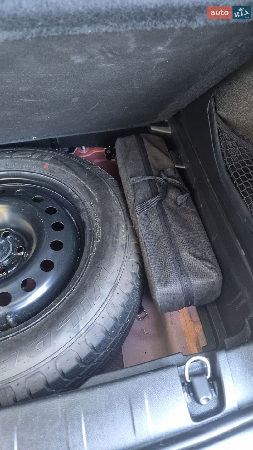Jeep Renegade 2018 VIN ZACCJBCB0JPH28433 фото оголошення 41 з 54