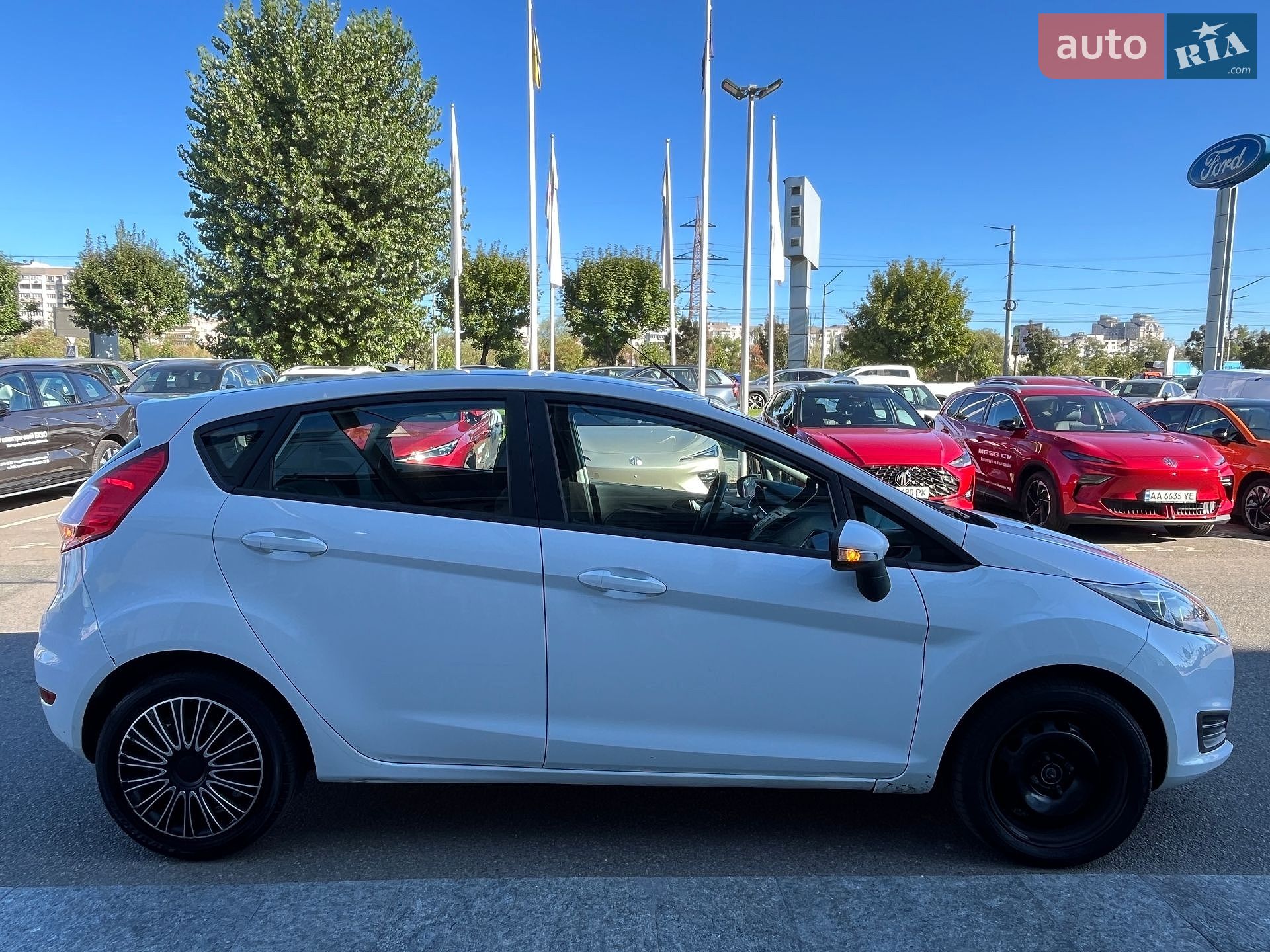 Ford Fiesta 2017 VIN WF0DXXGAKDHM70703 фото оголошення 5 з 21