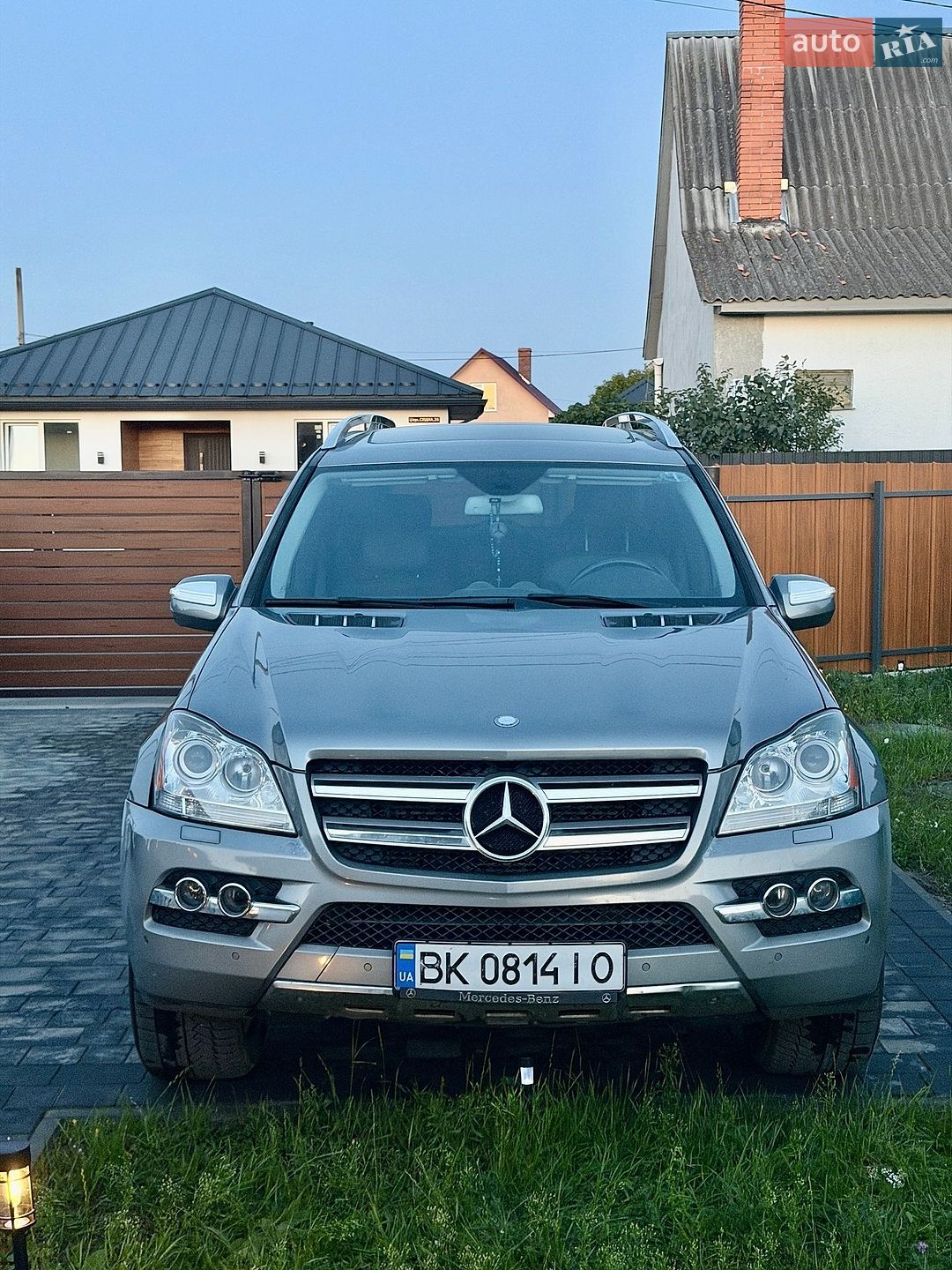 Mercedes-Benz GL-Class 2010 VIN 4JGBF2FE5AA620131 фото оголошення 2 з 8
