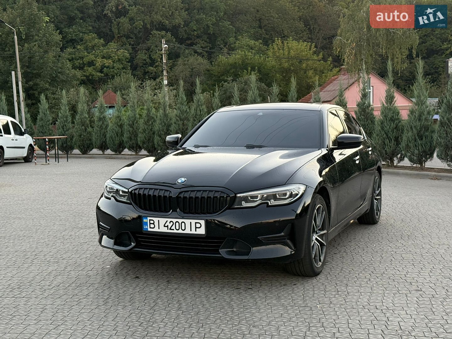 BMW 3 Series 2019 VIN WBA5R7C05LFH40578 фото оголошення 6 з 22