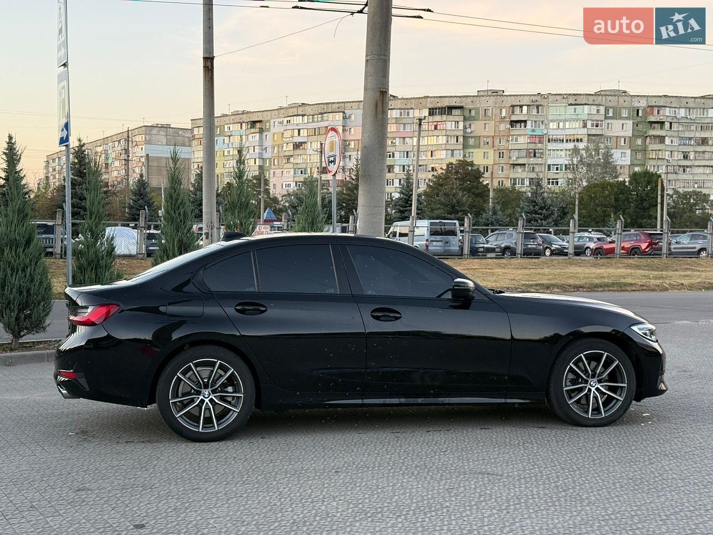 BMW 3 Series 2019 VIN WBA5R7C05LFH40578 фото оголошення 15 з 22