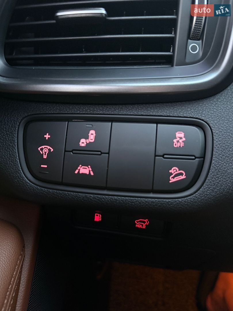 Kia Sorento 2018 VIN KNAPH81BDKA520840 фото оголошення 19 з 30