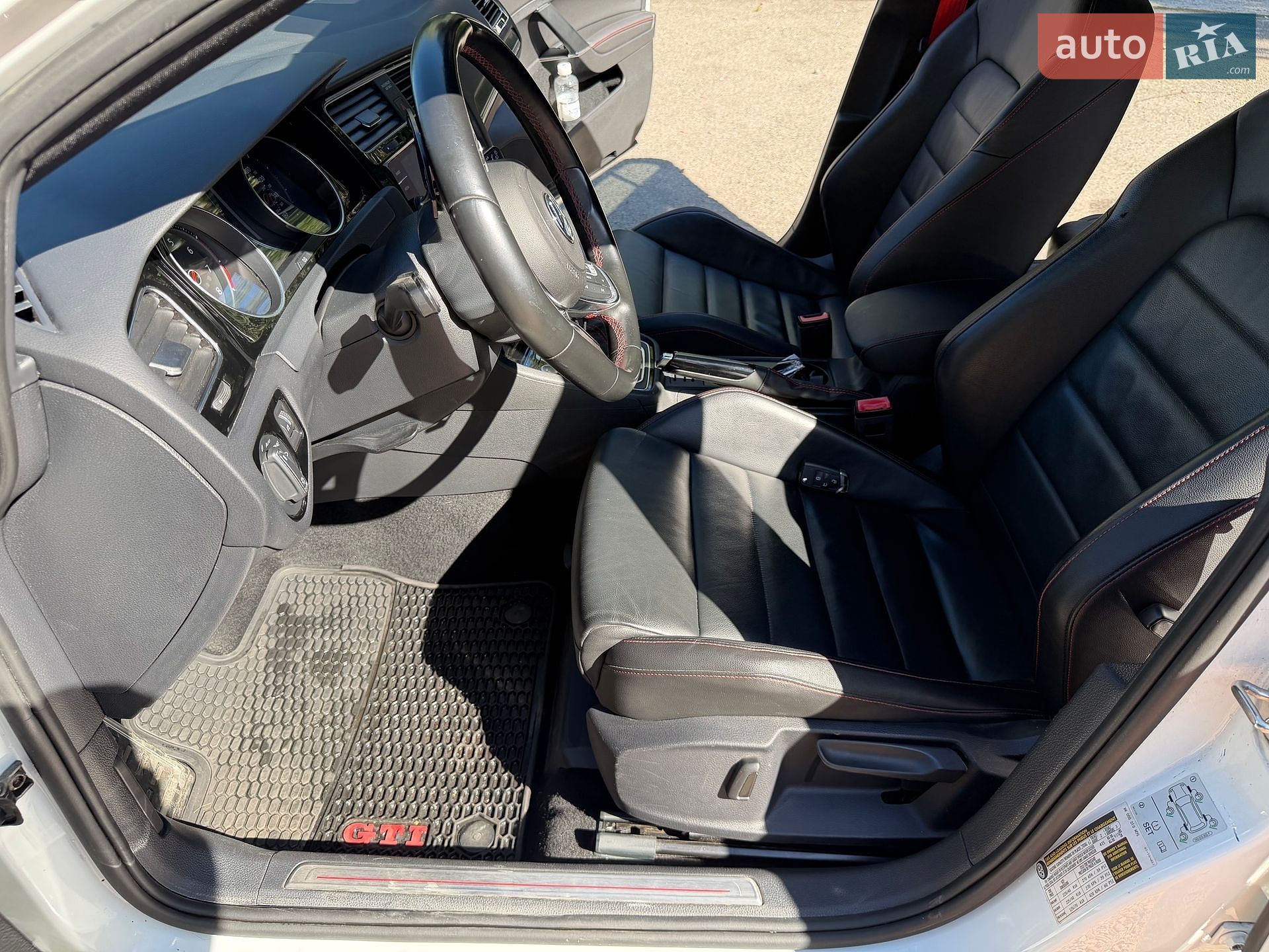 Volkswagen Golf GTI 2019 VIN 3VW6T7AU0KM013372 фото оголошення 9 з 14
