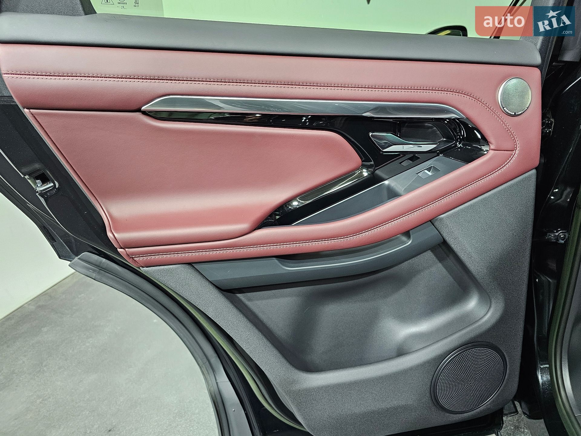 Land Rover Range Rover Evoque 2022 VIN SALZA2BX8PH195229 фото оголошення 13 з 50