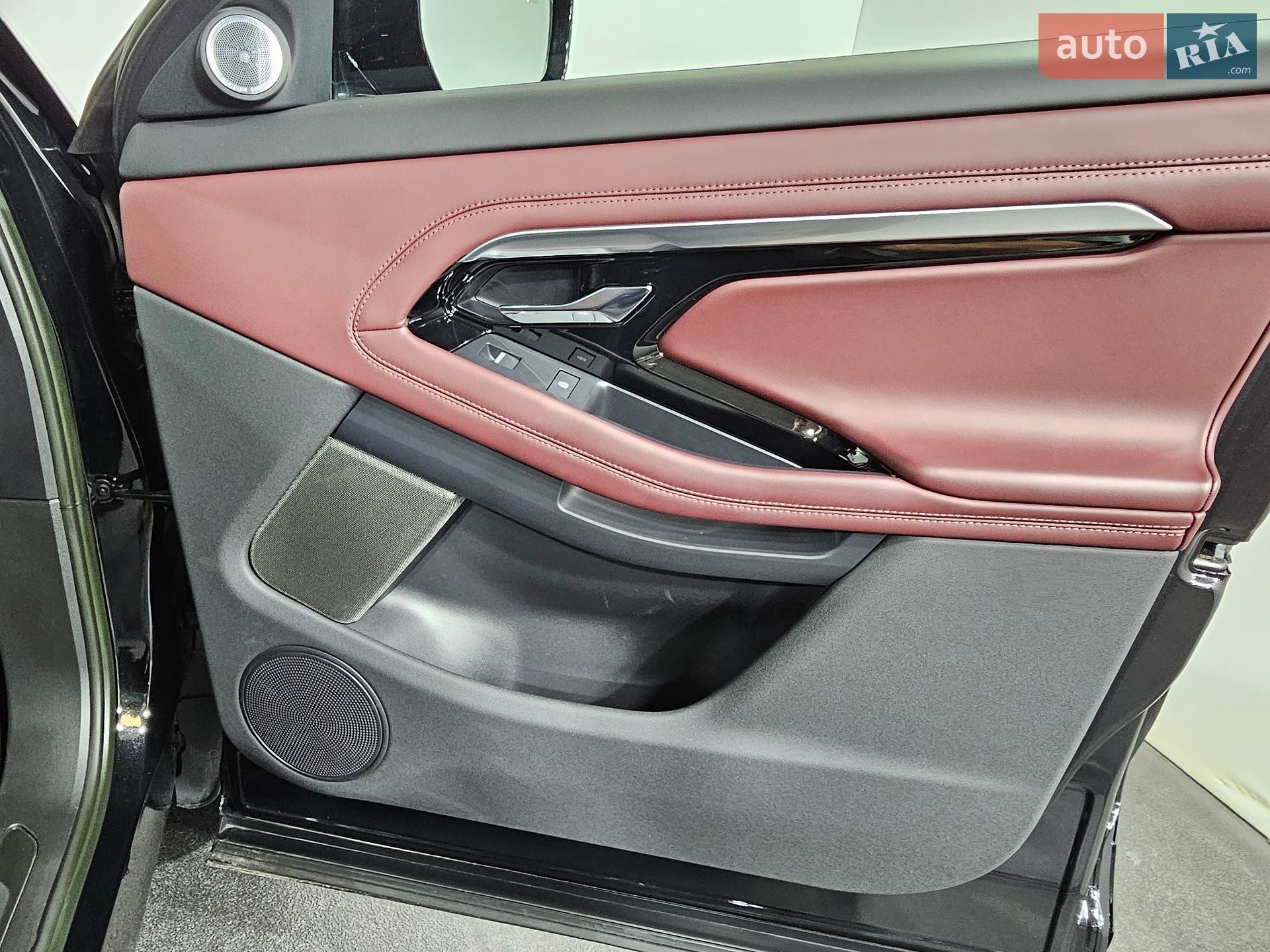 Land Rover Range Rover Evoque 2022 VIN SALZA2BX8PH195229 фото оголошення 25 з 50