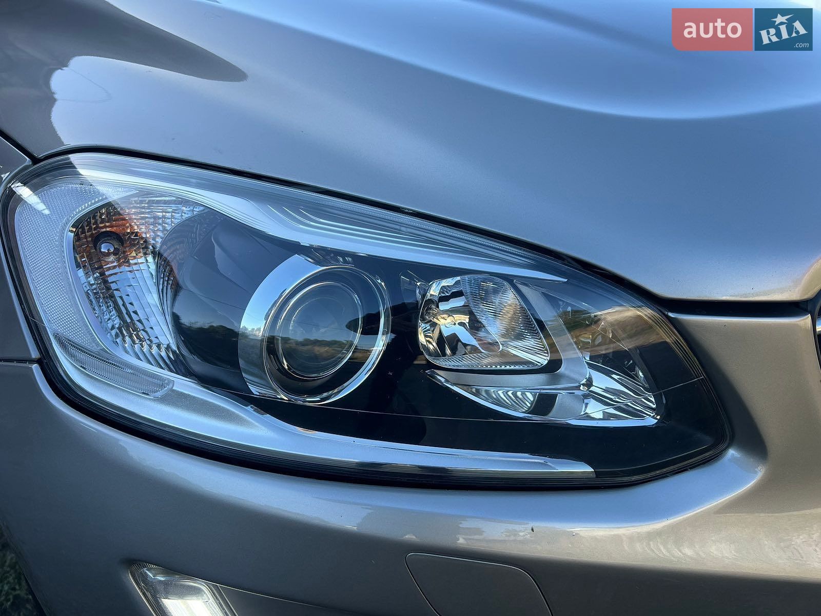 Volvo XC60 2015 VIN YV1DZA5C6G2868748 фото оголошення 4 з 51