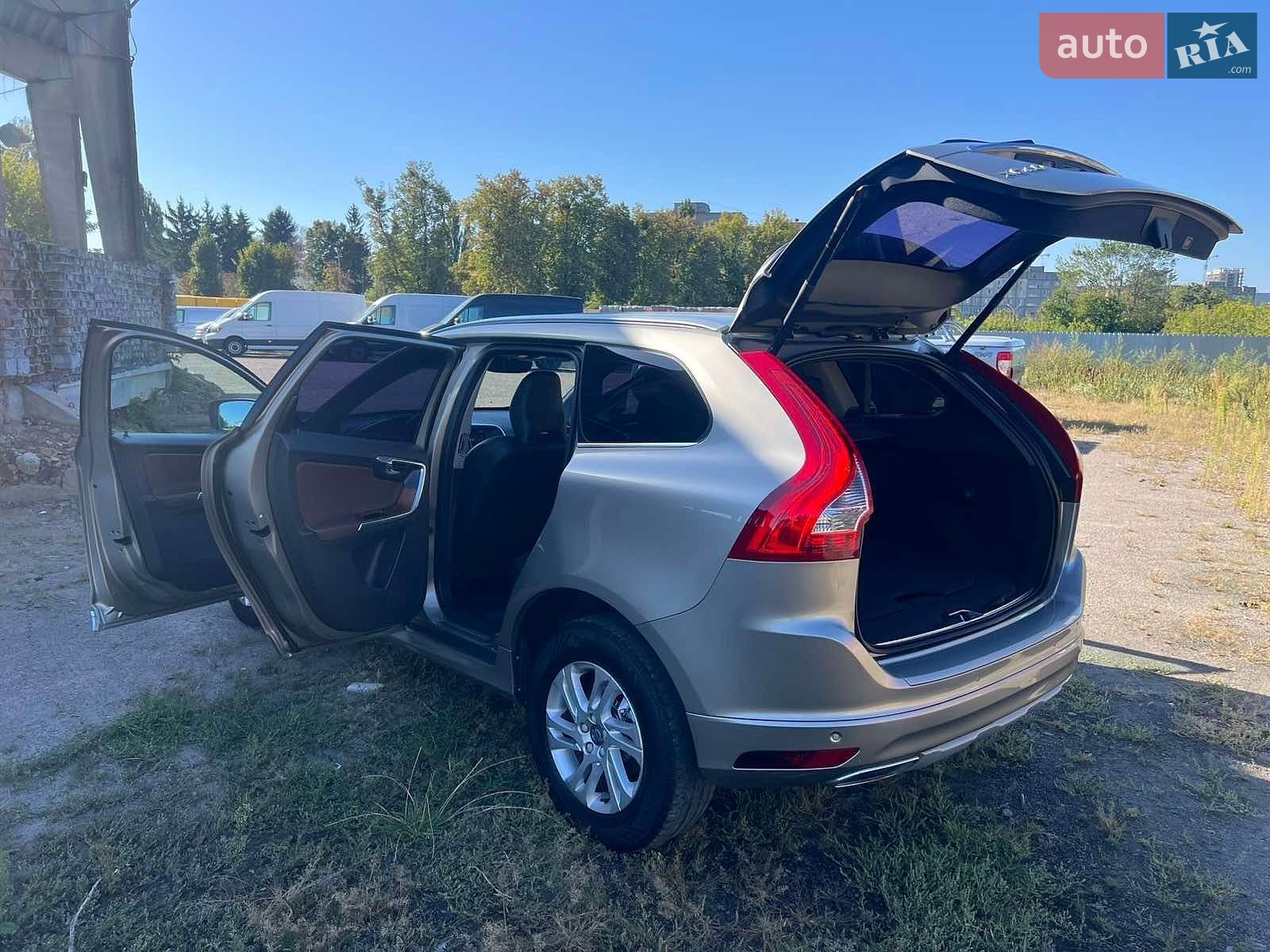 Volvo XC60 2015 VIN YV1DZA5C6G2868748 фото оголошення 30 з 51