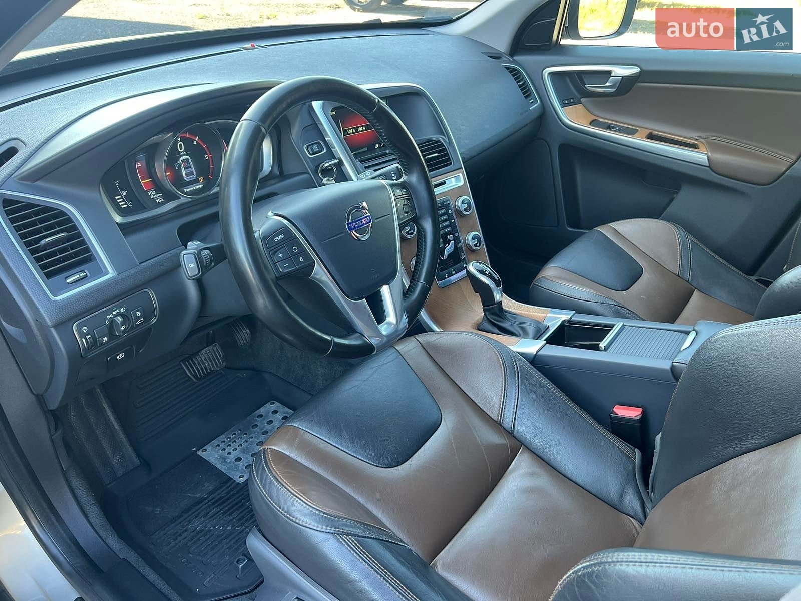 Volvo XC60 2015 VIN YV1DZA5C6G2868748 фото оголошення 34 з 51
