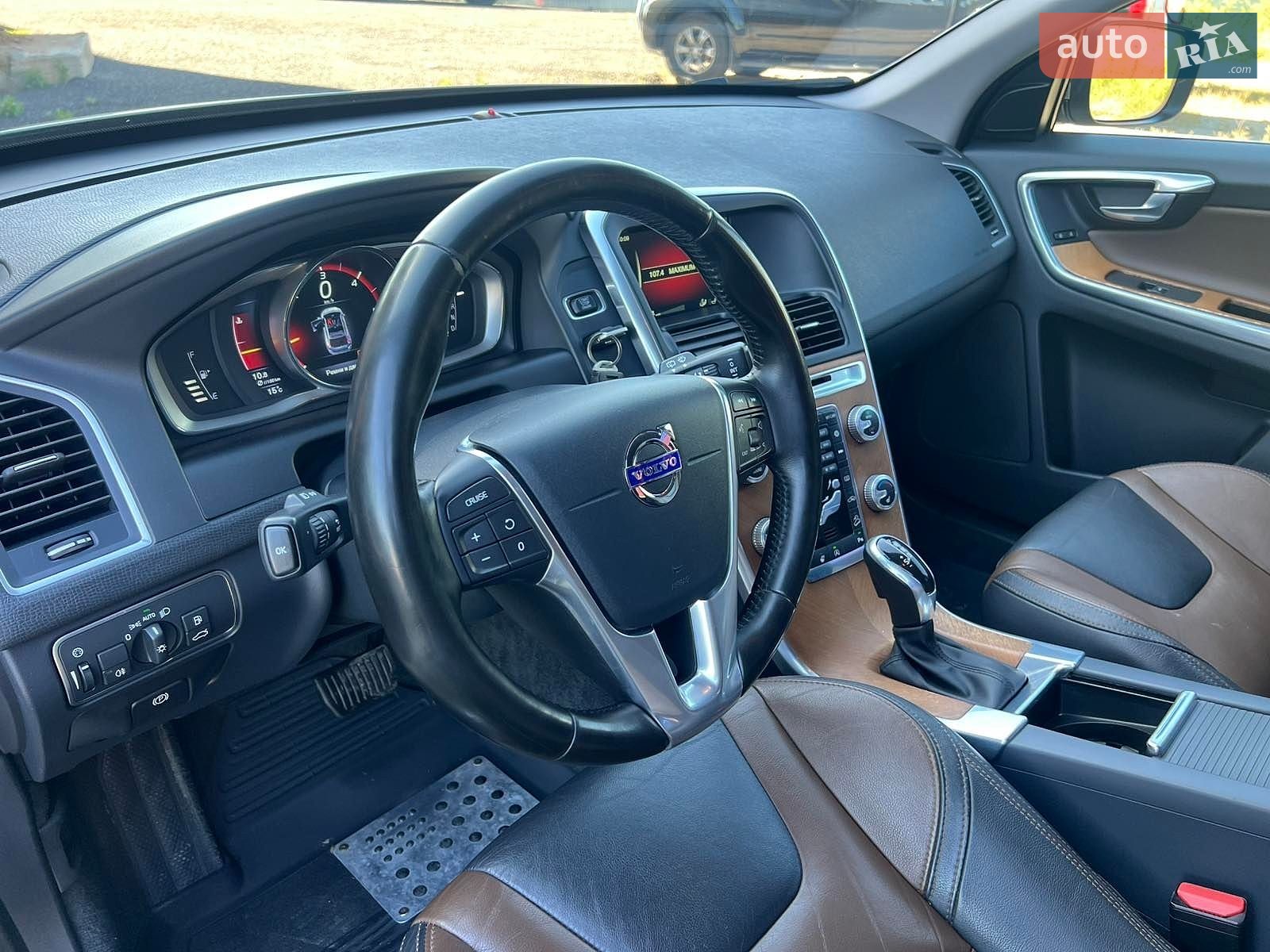 Volvo XC60 2015 VIN YV1DZA5C6G2868748 фото оголошення 36 з 51