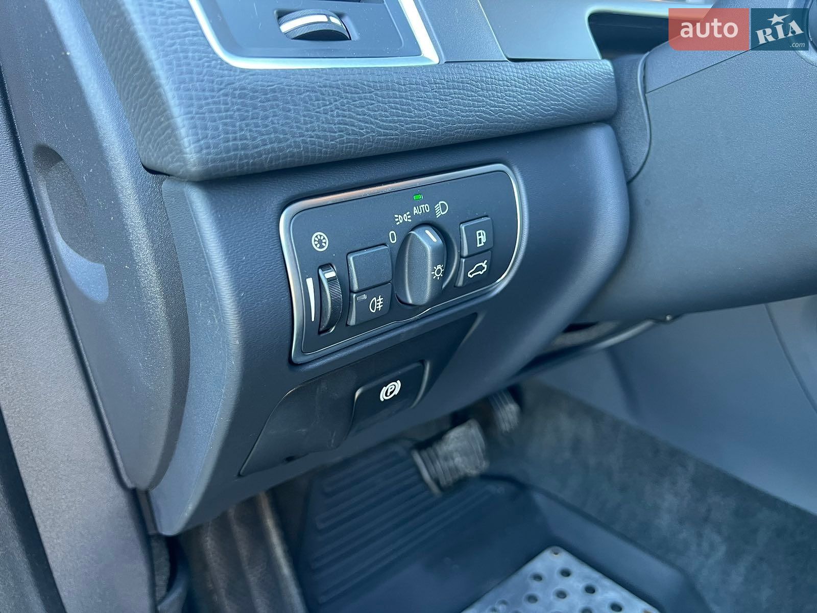 Volvo XC60 2015 VIN YV1DZA5C6G2868748 фото оголошення 38 з 51
