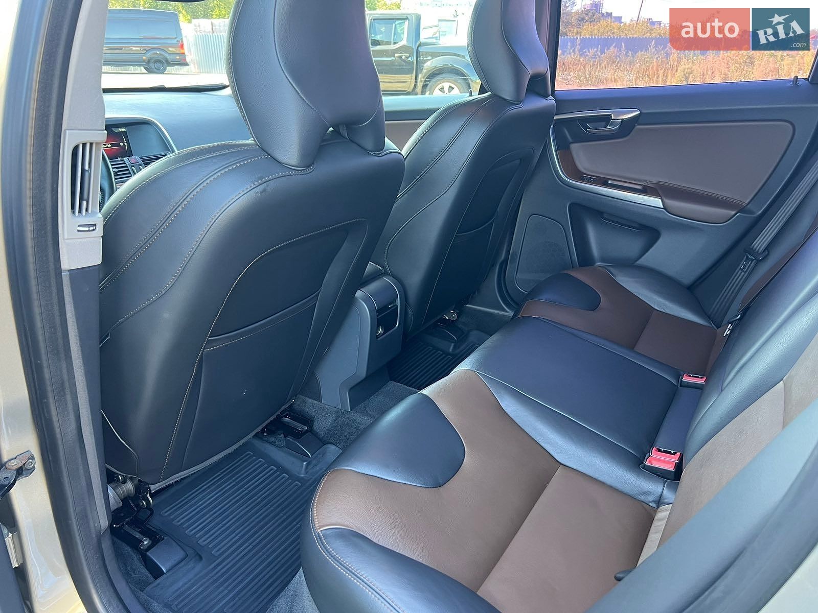 Volvo XC60 2015 VIN YV1DZA5C6G2868748 фото оголошення 39 з 51