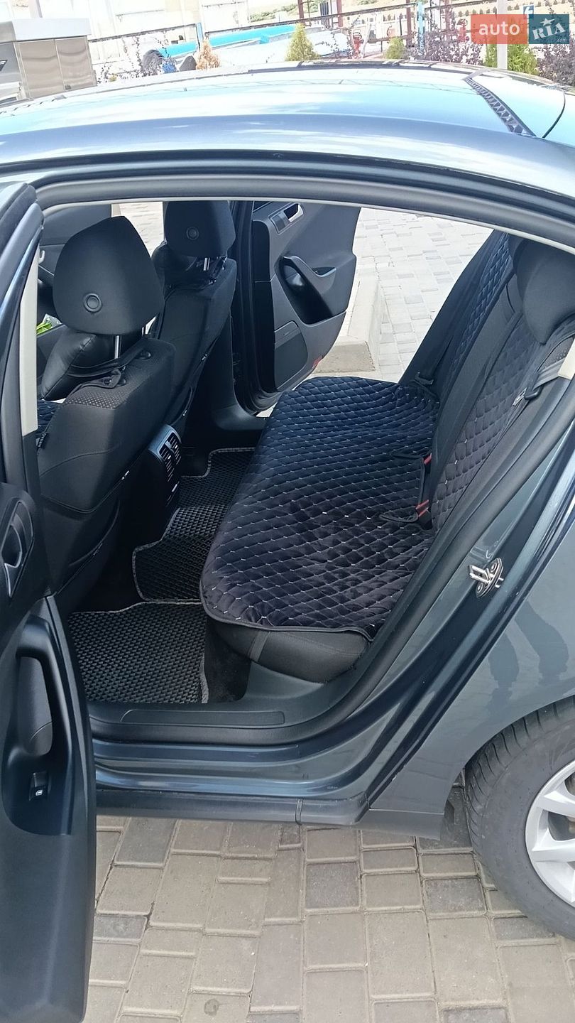 Volkswagen Passat 2010 VIN WVWZZZ3CZAP050796 фото оголошення 9 з 19