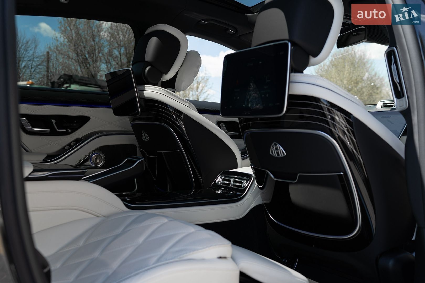 Mercedes-Benz Maybach 2022 VIN W1K6X7GB1PA198278 фото оголошення 10 з 22