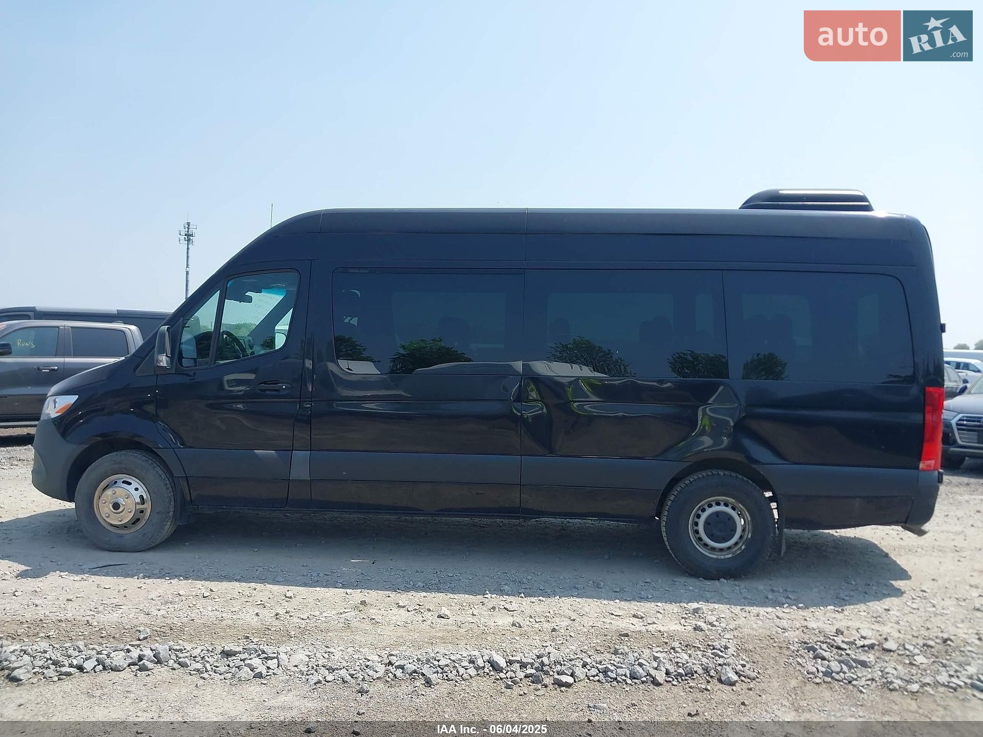 Mercedes-Benz Sprinter 2019 VIN WDZBF1CD7KT002602 фото оголошення 3 з 14