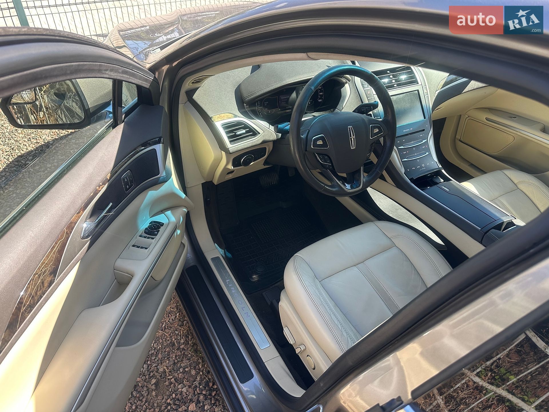 Lincoln MKZ 2015 VIN 3LN6L2J97FR625090 фото оголошення 3 з 24
