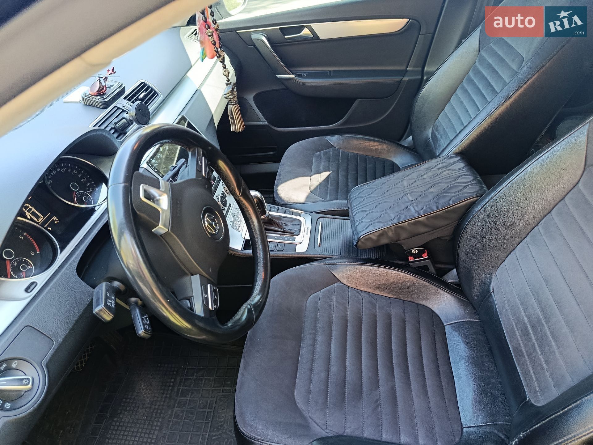 Volkswagen Passat 2012 VIN WVWZZZ3CZCE161968 фото оголошення 12 з 20