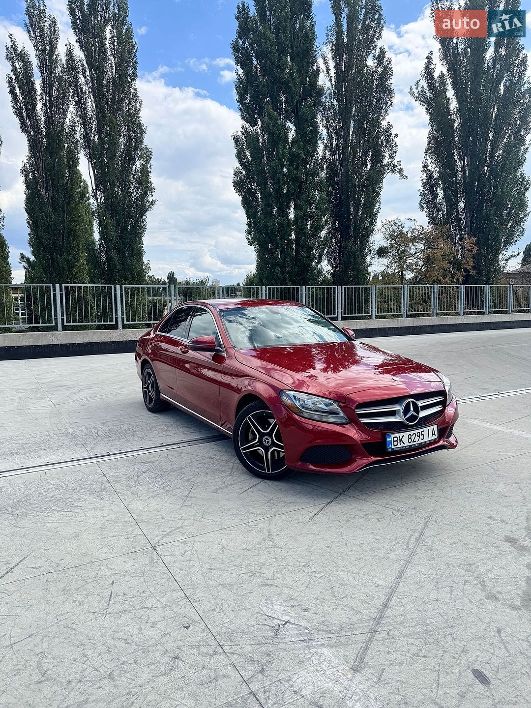 Mercedes-Benz C-Class 2015 VIN 55SWF4JB4GU113928 фото оголошення 4 з 42