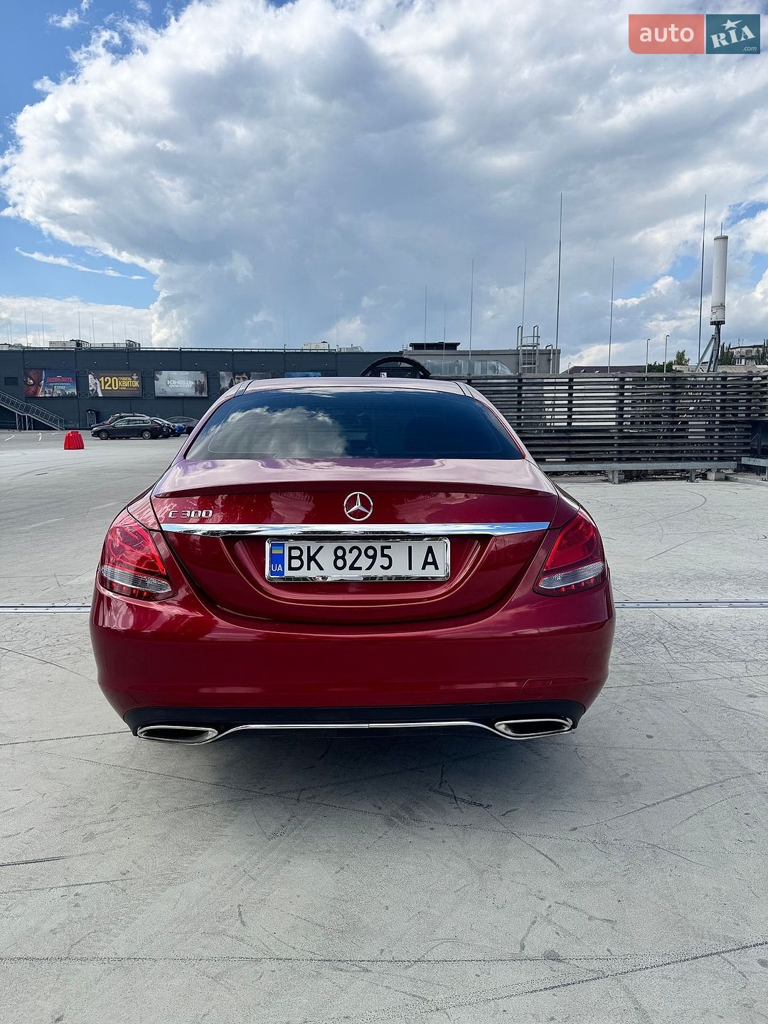 Mercedes-Benz C-Class 2015 VIN 55SWF4JB4GU113928 фото оголошення 14 з 42