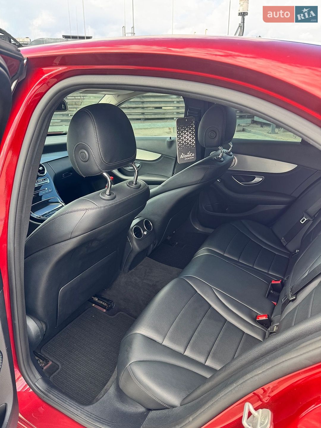 Mercedes-Benz C-Class 2015 VIN 55SWF4JB4GU113928 фото оголошення 38 з 42