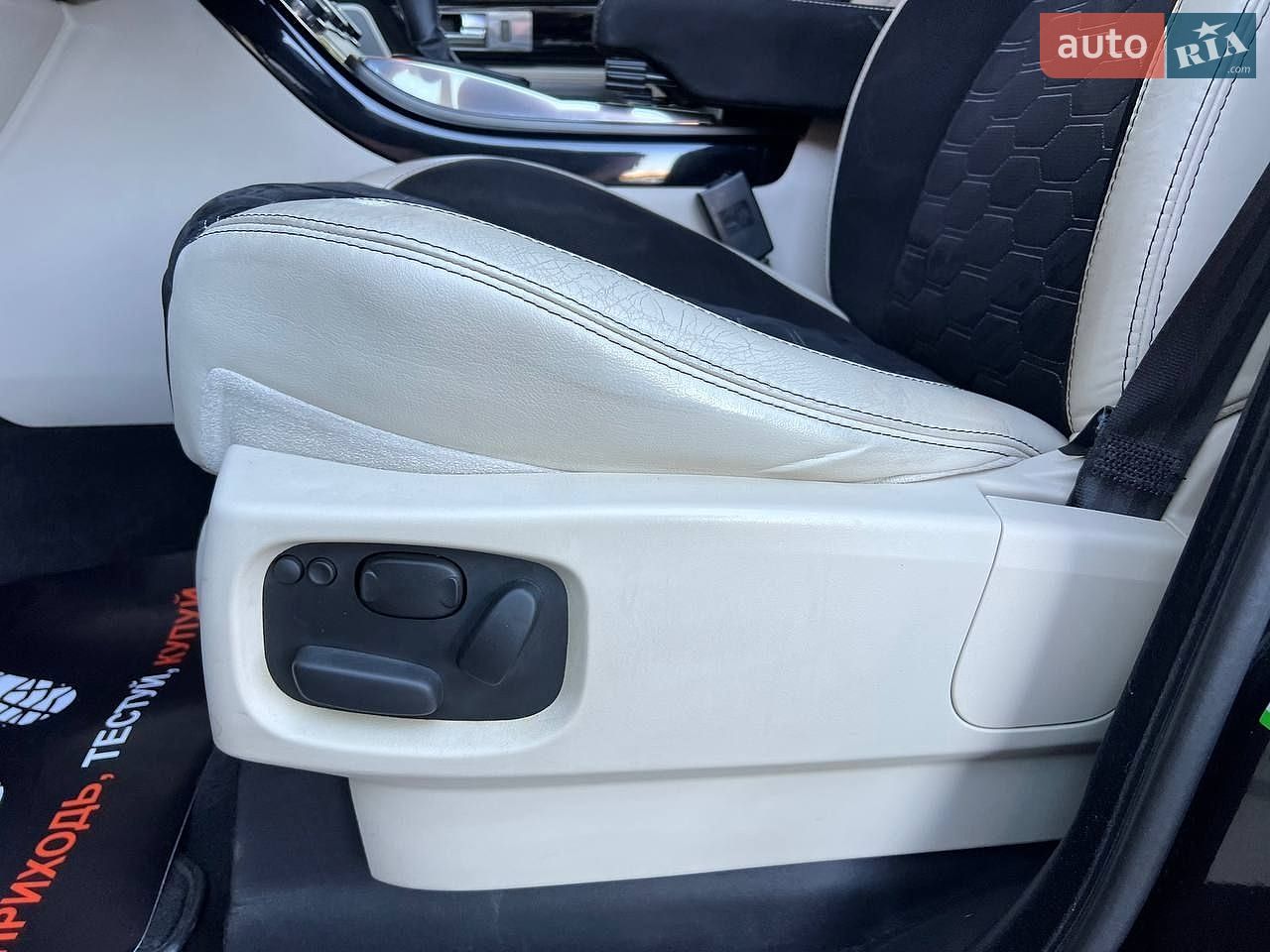 Land Rover Range Rover Sport 2012 VIN SALLSAAE4DA777500 фото оголошення 19 з 40