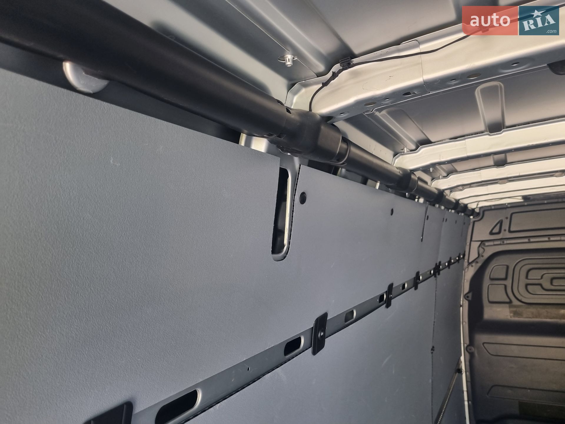 Mercedes-Benz Sprinter 2023 VIN W1V9076351P490551 фото оголошення 14 з 79