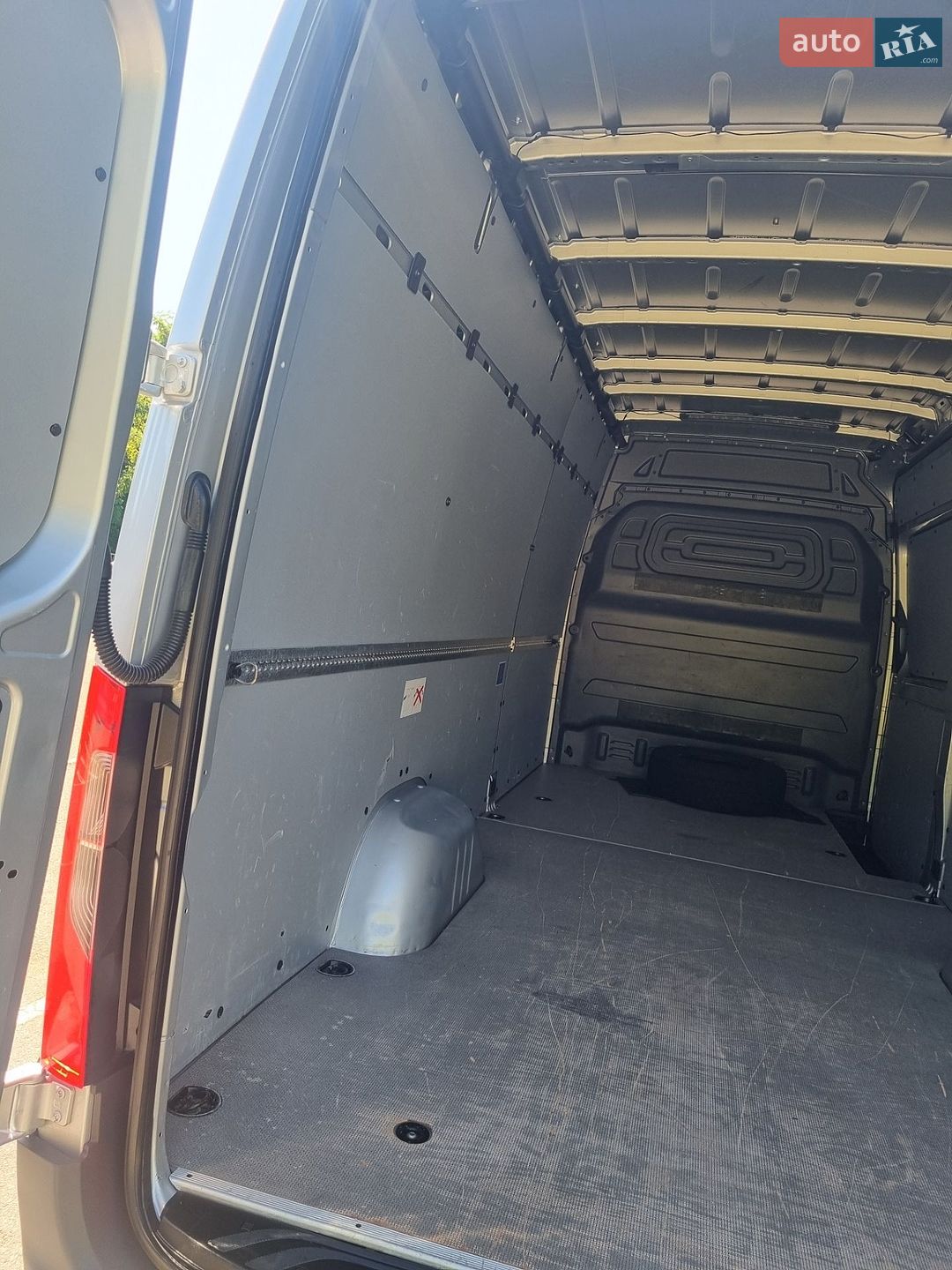 Mercedes-Benz Sprinter 2023 VIN W1V9076351P490551 фото оголошення 11 з 79