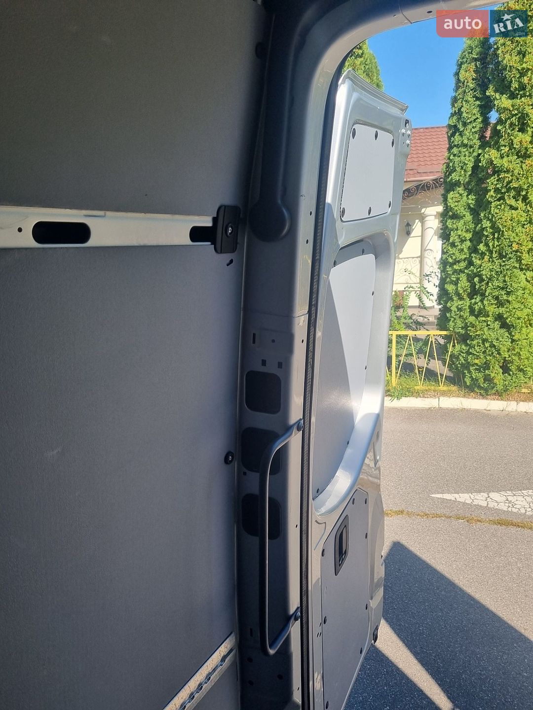 Mercedes-Benz Sprinter 2023 VIN W1V9076351P490551 фото оголошення 18 з 79
