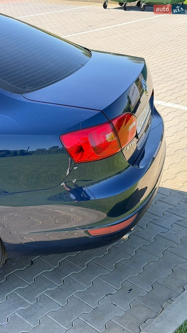 Volkswagen Jetta 2011 VIN WVWZZZ16ZBM118325 фото оголошення 6 з 27