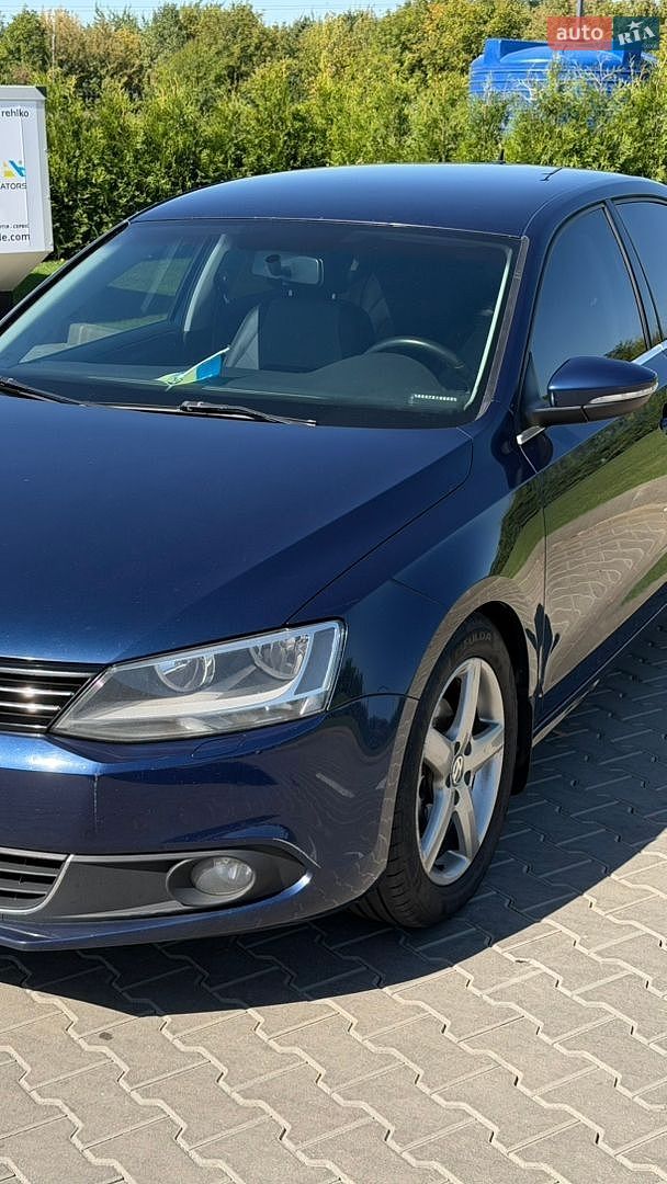 Volkswagen Jetta 2011 VIN WVWZZZ16ZBM118325 фото оголошення 9 з 27