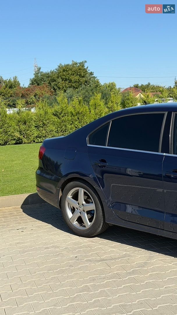 Volkswagen Jetta 2011 VIN WVWZZZ16ZBM118325 фото оголошення 18 з 27