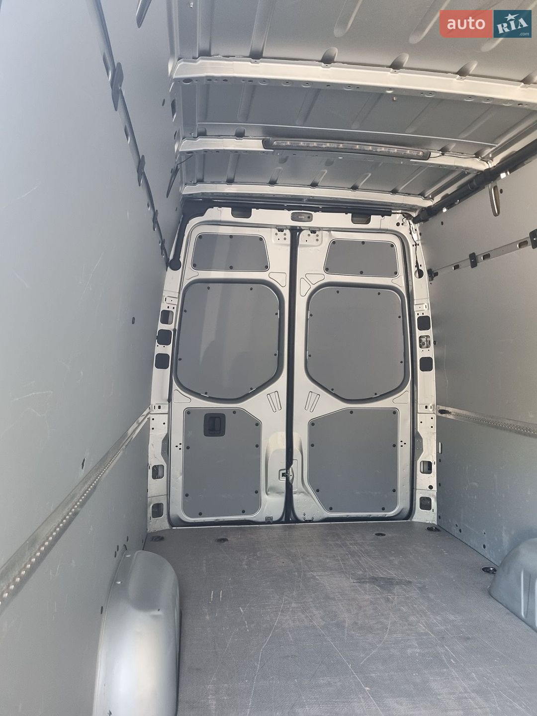 Mercedes-Benz Sprinter 2023 VIN W1V9076351P490551 фото оголошення 28 з 79