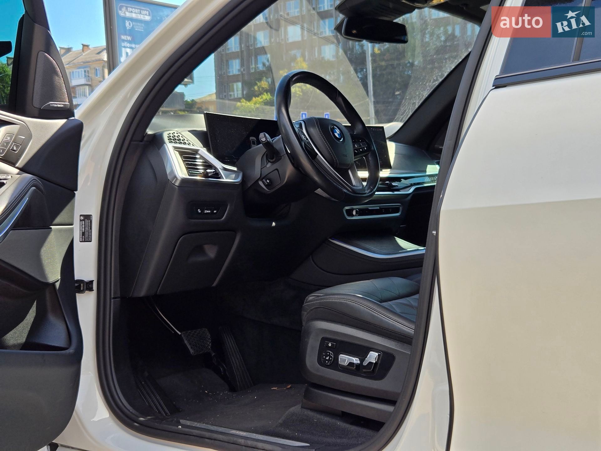 BMW X5 2023 VIN 5UX13EU09R9U55438 фото оголошення 16 з 34