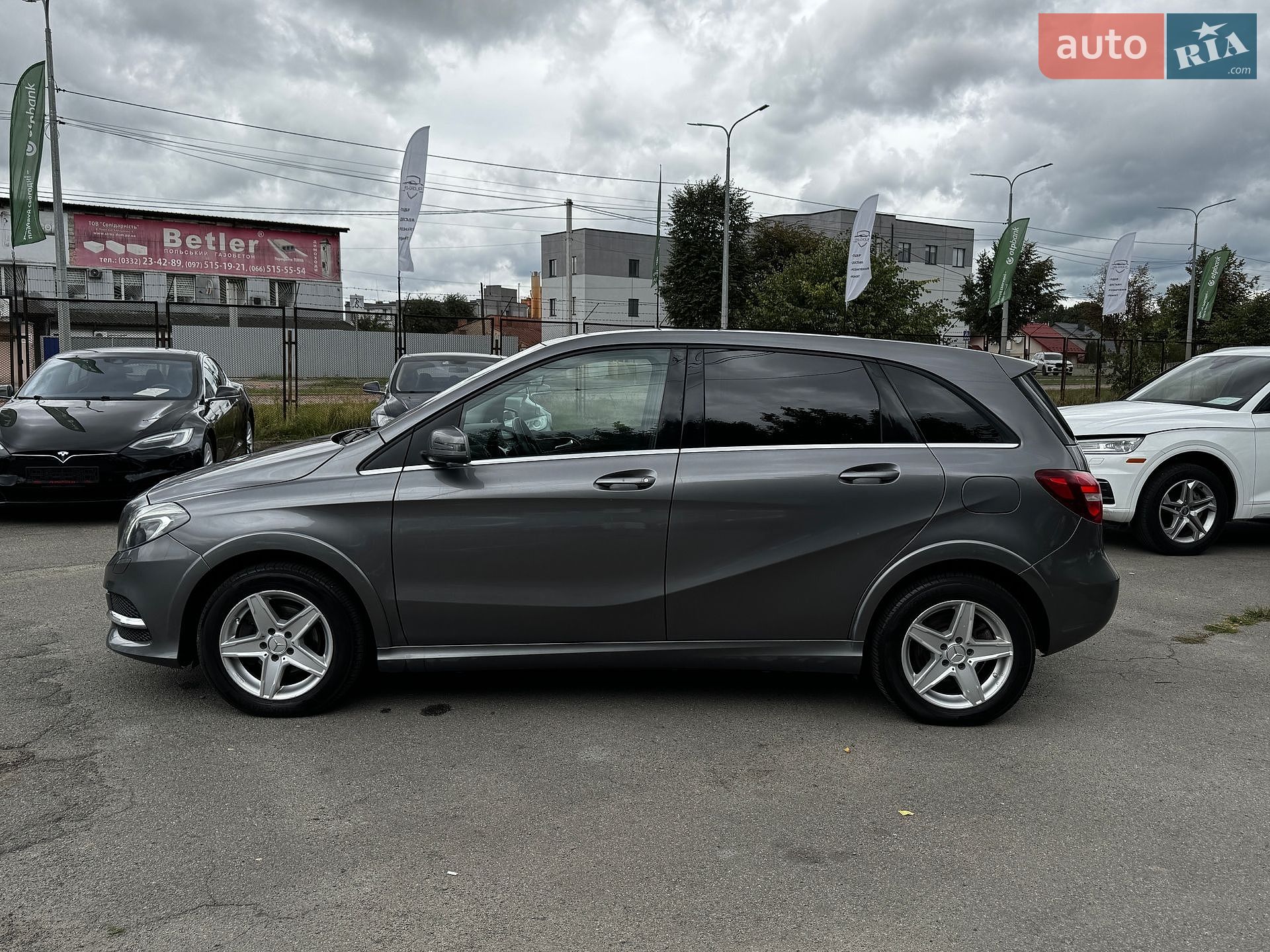 Mercedes-Benz B-Class 2015 VIN WDD2428901J008024 фото оголошення 14 з 43