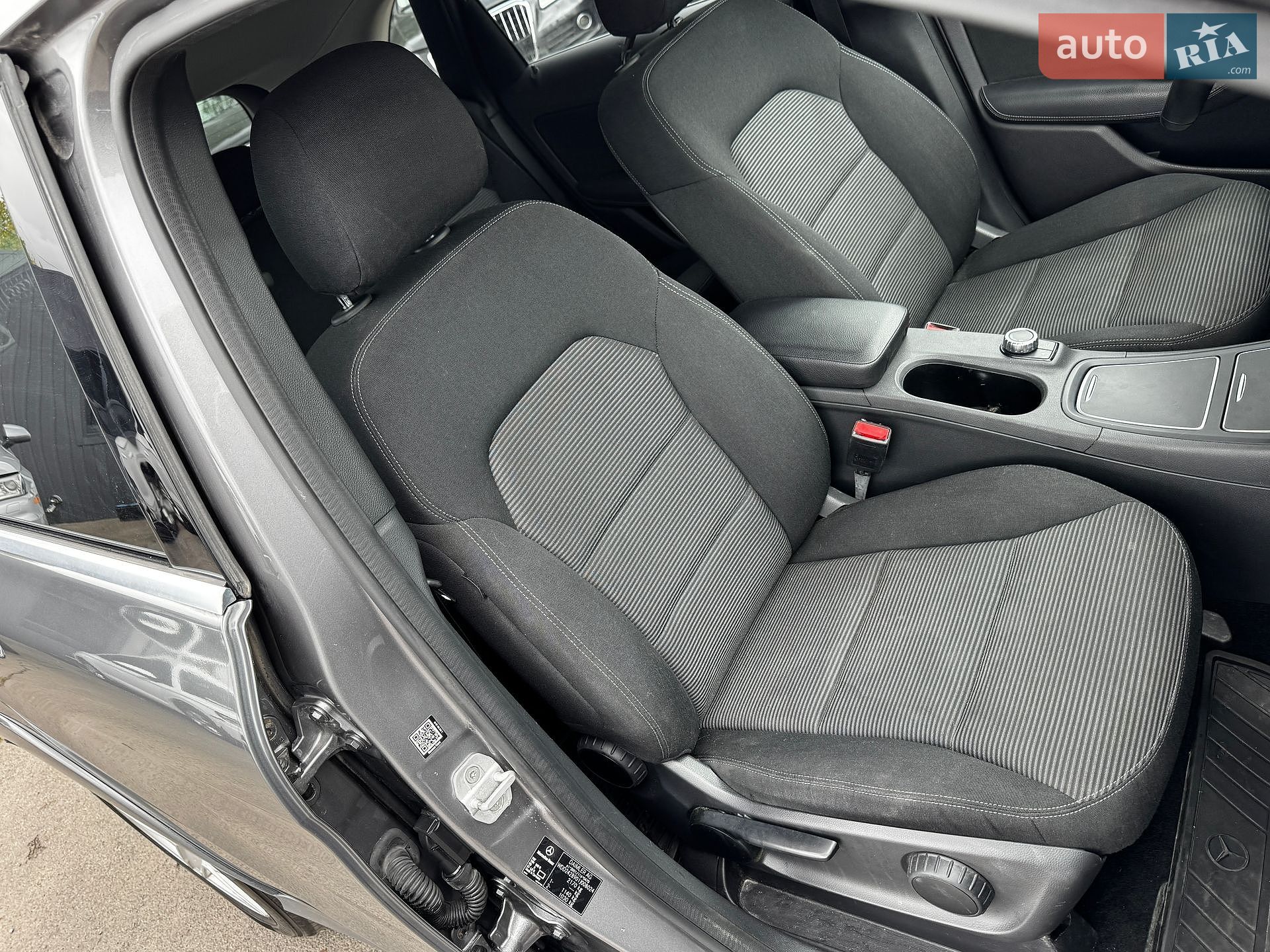 Mercedes-Benz B-Class 2015 VIN WDD2428901J008024 фото оголошення 18 з 43