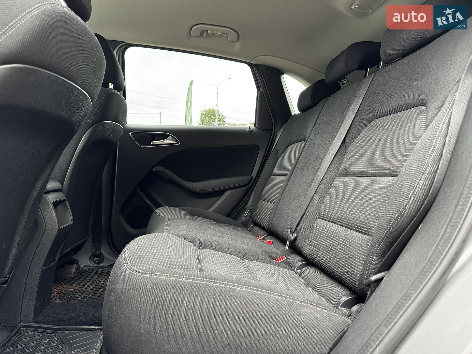 Mercedes-Benz B-Class 2015 VIN WDD2428901J008024 фото оголошення 22 з 43