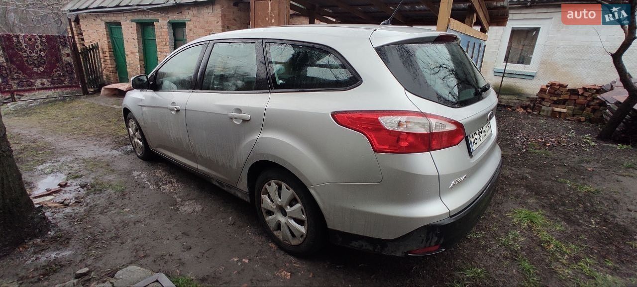 Ford Focus 2013 VIN WF0LXXGCBLDU70416 фото оголошення 3 з 19
