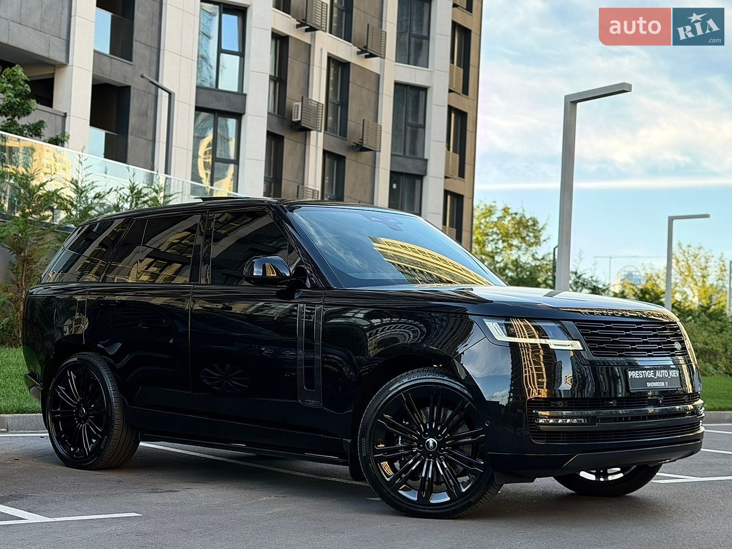 Land Rover Range Rover 2024 VIN SALKA9B95SA292370 фото оголошення 5 з 84
