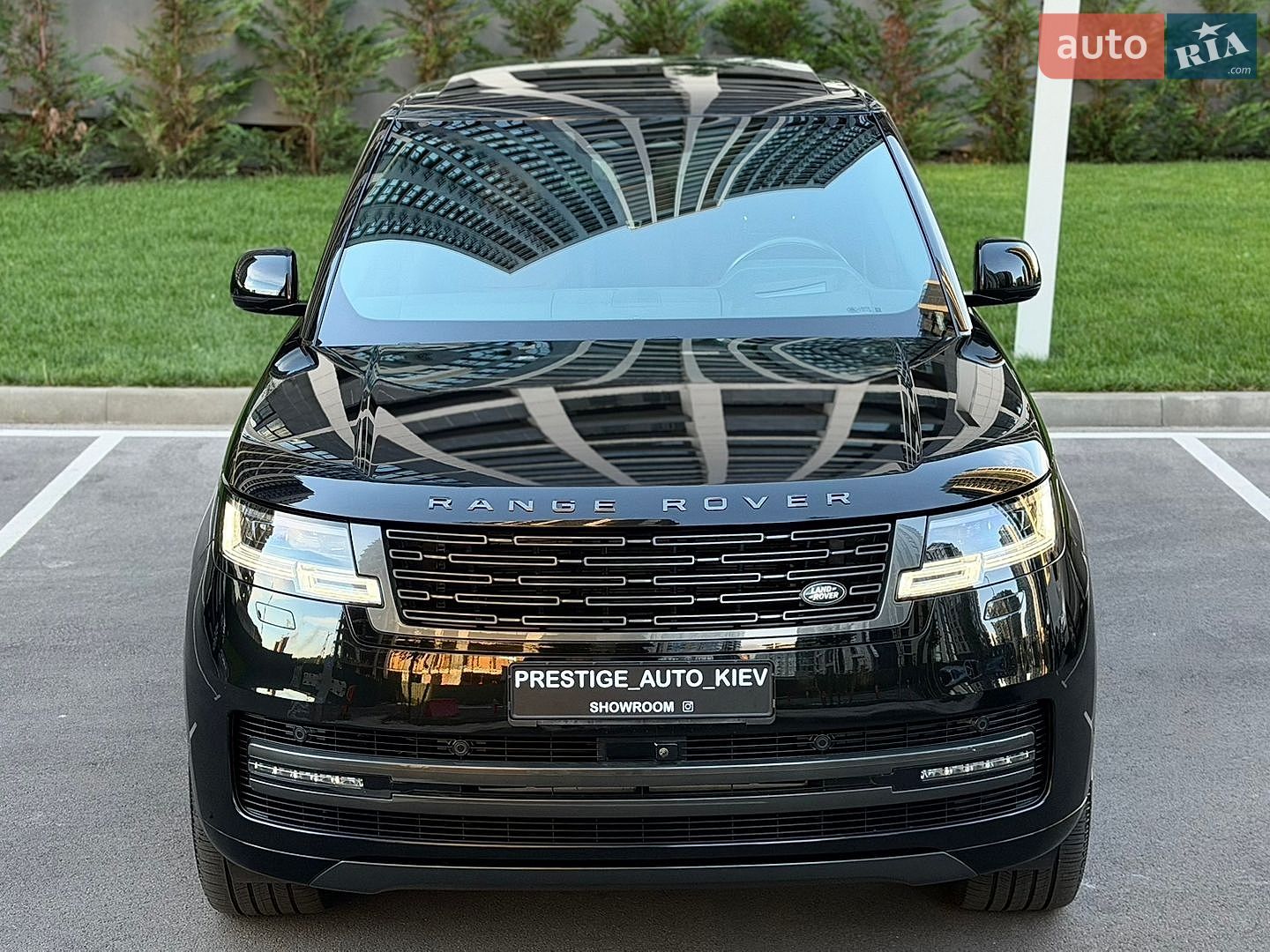 Land Rover Range Rover 2024 VIN SALKA9B95SA292370 фото оголошення 8 з 84