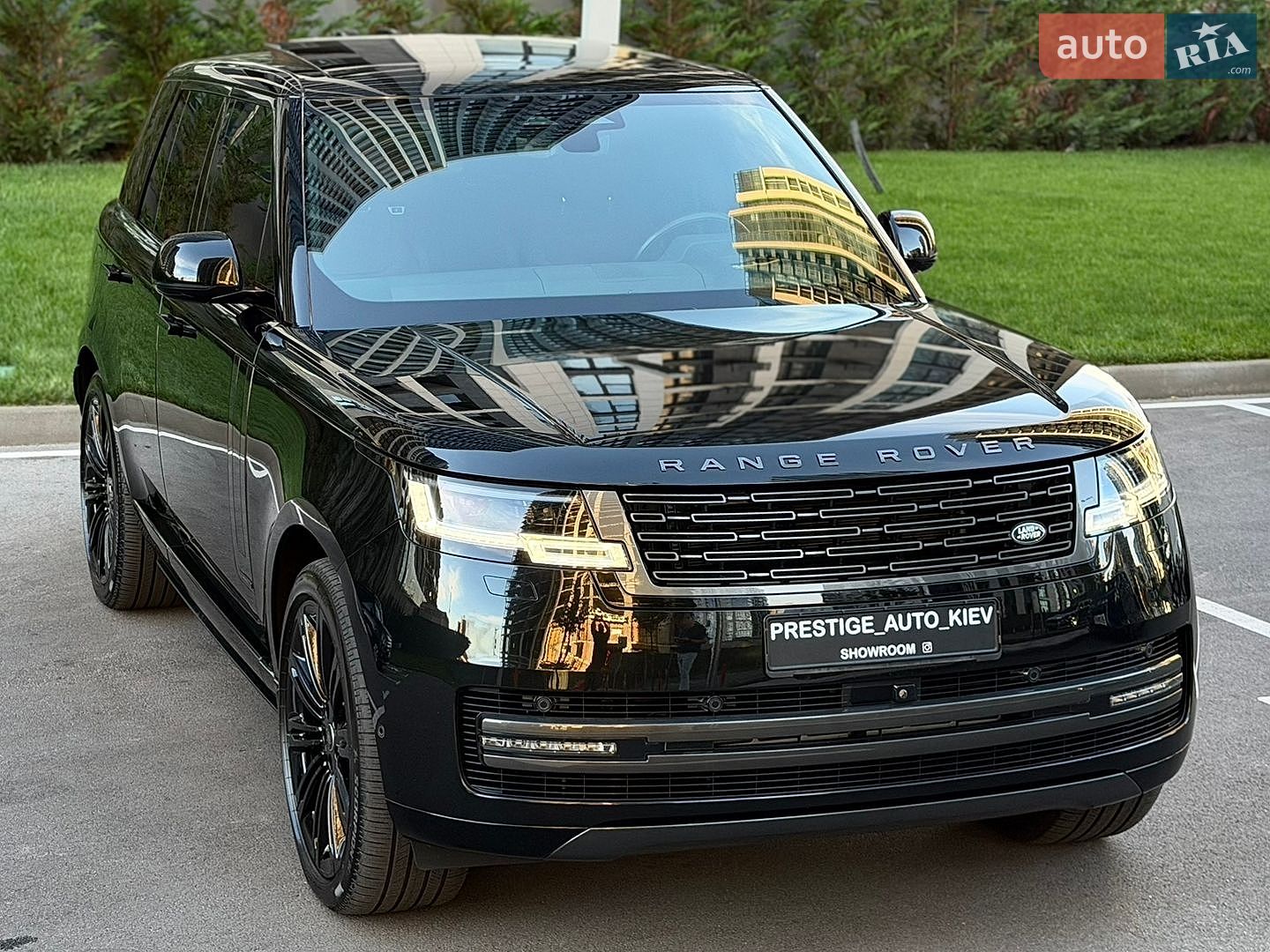 Land Rover Range Rover 2024 VIN SALKA9B95SA292370 фото оголошення 12 з 84