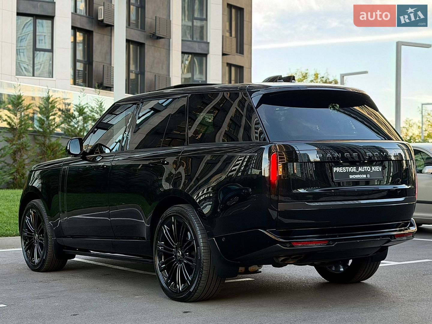 Land Rover Range Rover 2024 VIN SALKA9B95SA292370 фото оголошення 23 з 84