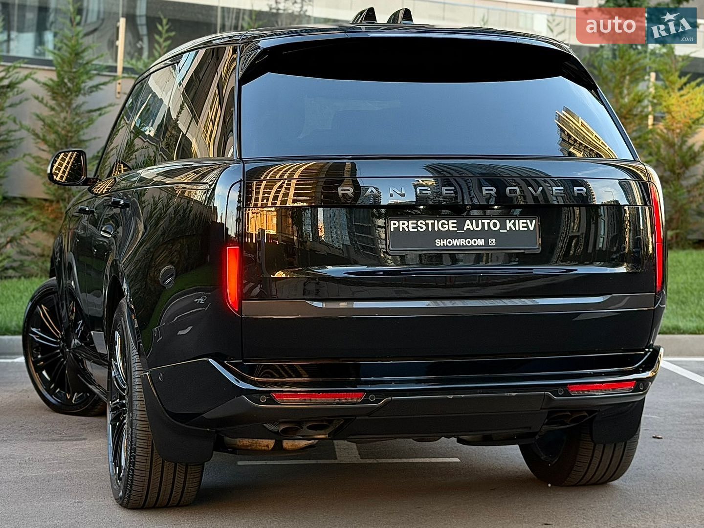 Land Rover Range Rover 2024 VIN SALKA9B95SA292370 фото оголошення 25 з 84