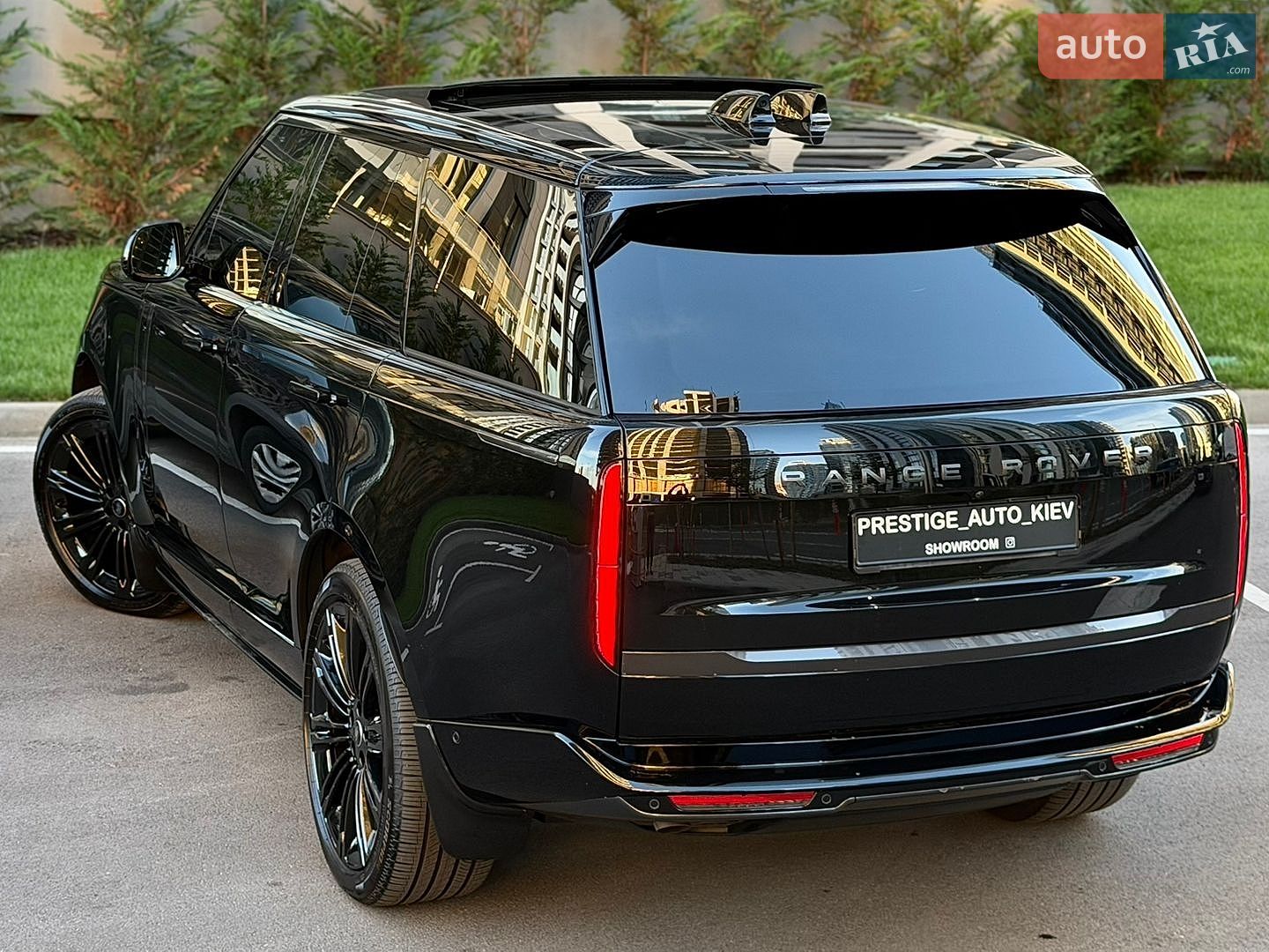 Land Rover Range Rover 2024 VIN SALKA9B95SA292370 фото оголошення 26 з 84