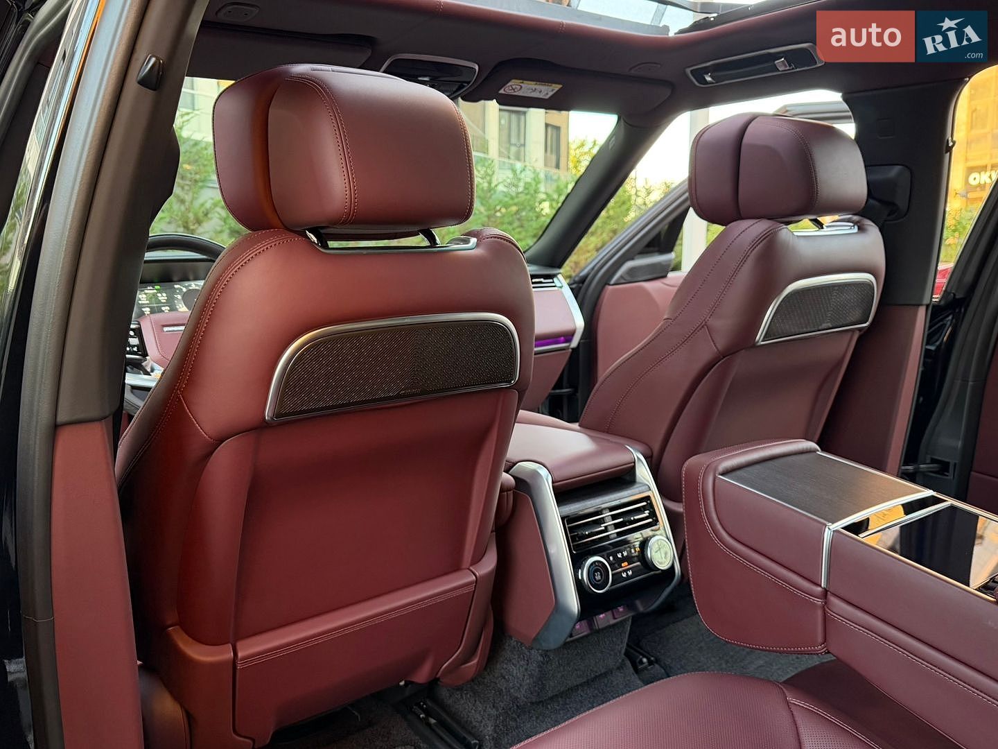 Land Rover Range Rover 2024 VIN SALKA9B95SA292370 фото оголошення 49 з 84