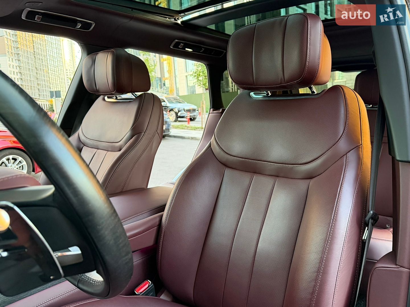 Land Rover Range Rover 2024 VIN SALKA9B95SA292370 фото оголошення 40 з 84