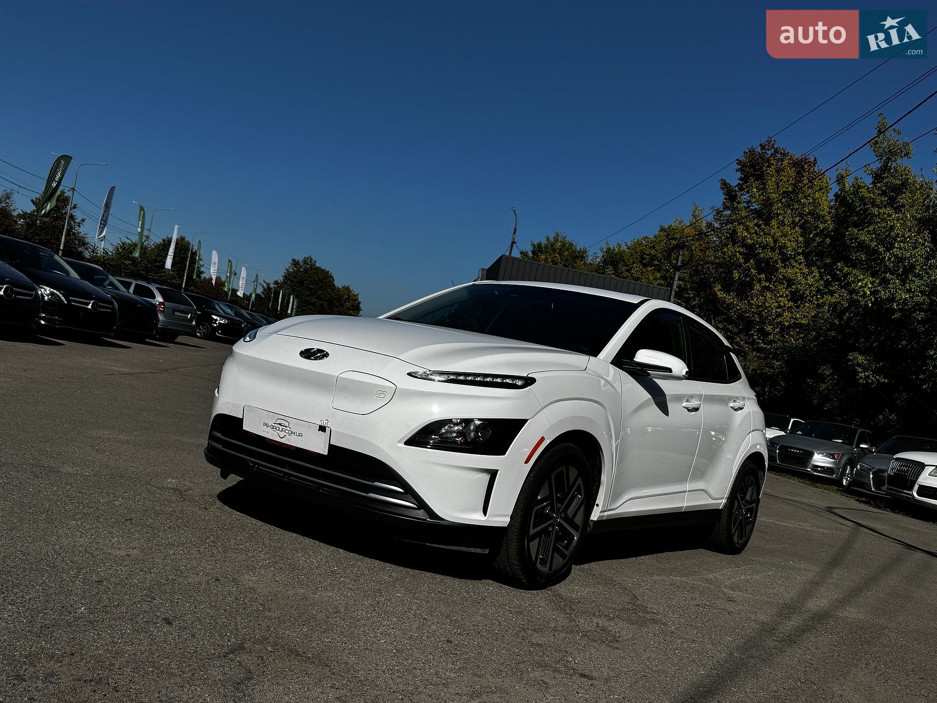 Hyundai Kona Electric 2023 VIN KM8K33AG5PU160984 фото оголошення 2 з 51