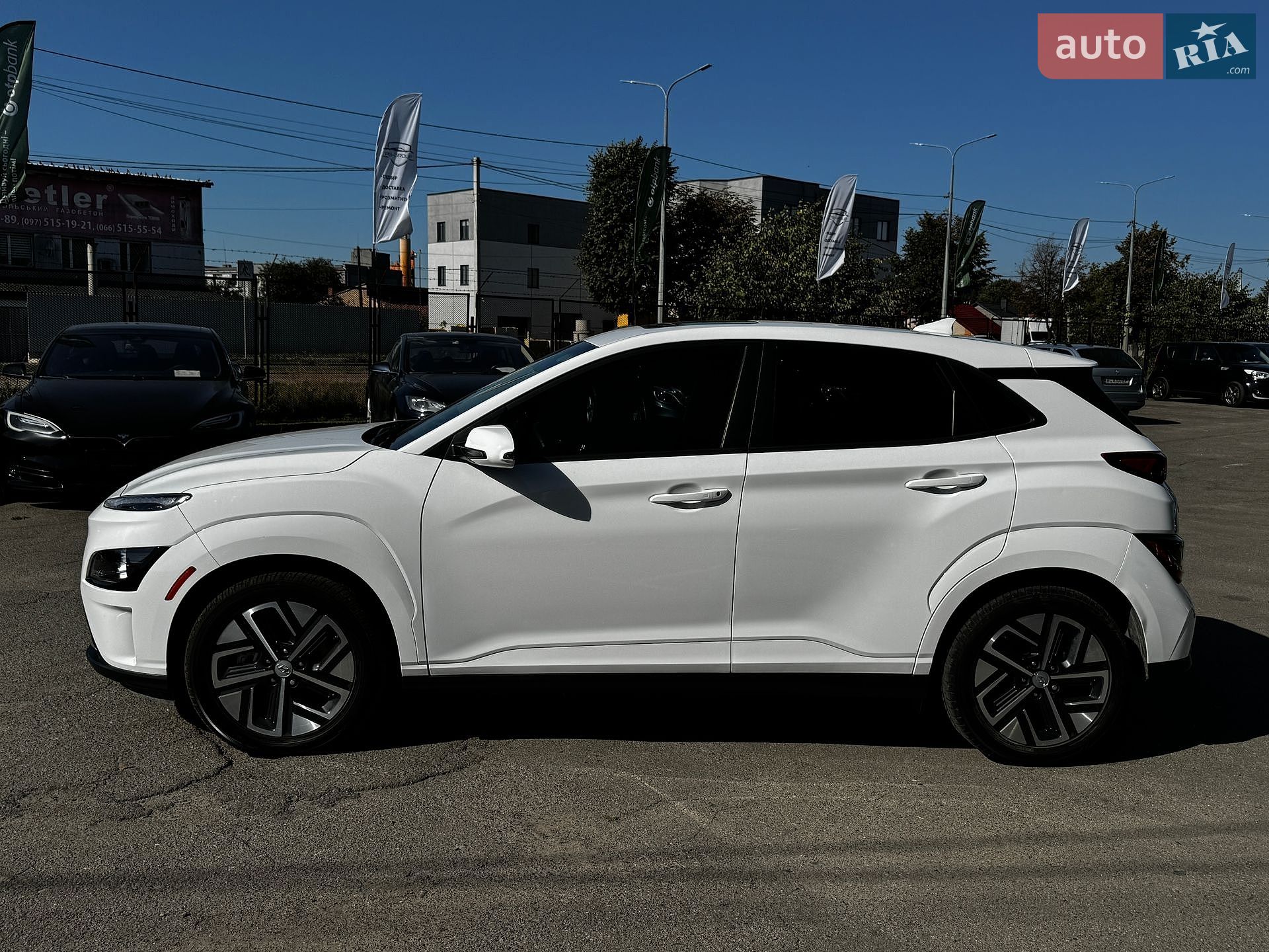 Hyundai Kona Electric 2023 VIN KM8K33AG5PU160984 фото оголошення 14 з 51