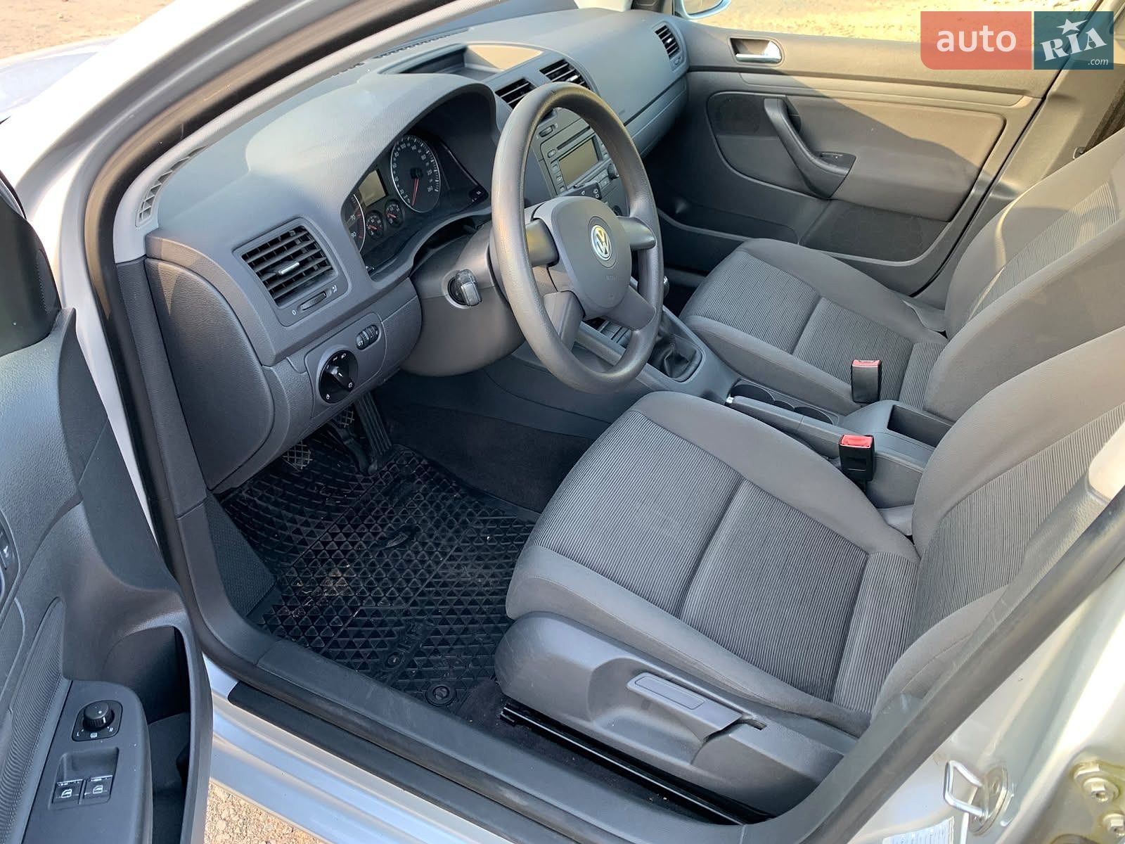 Volkswagen Golf 2005 VIN WVWZZZ1KZ5B149261 фото оголошення 6 з 16