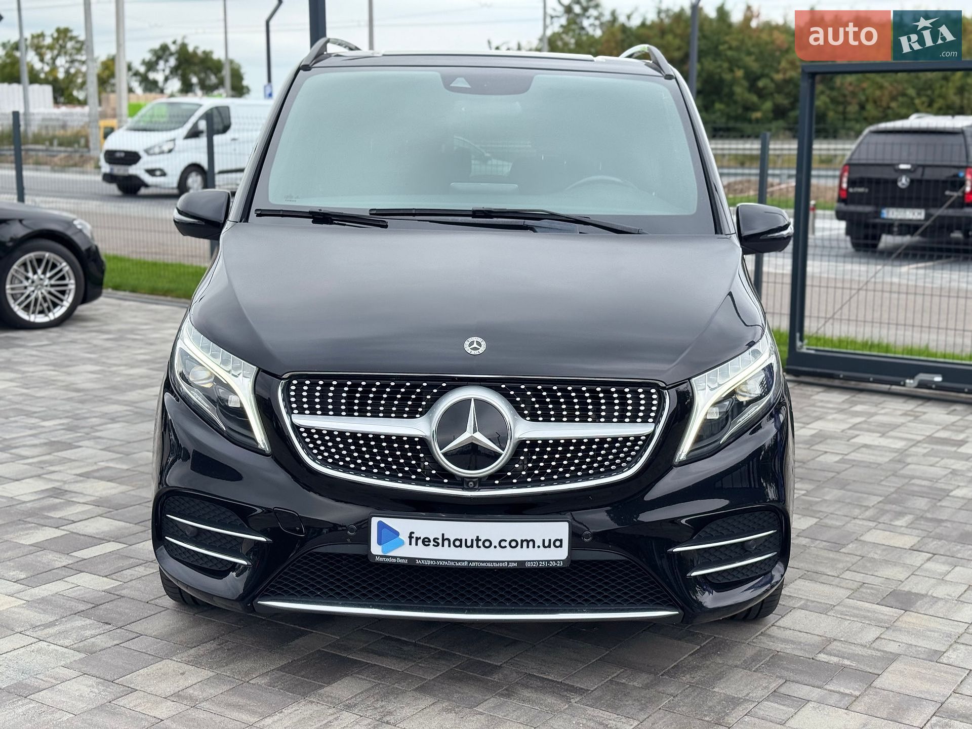 Mercedes-Benz V-Class 2020 VIN W1V44781313706357 фото оголошення 2 з 40