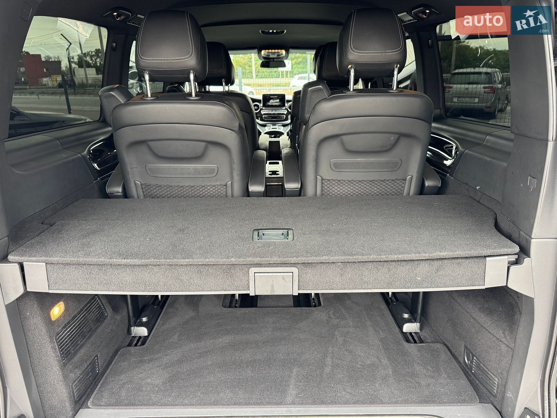 Mercedes-Benz V-Class 2020 VIN W1V44781313706357 фото оголошення 31 з 40