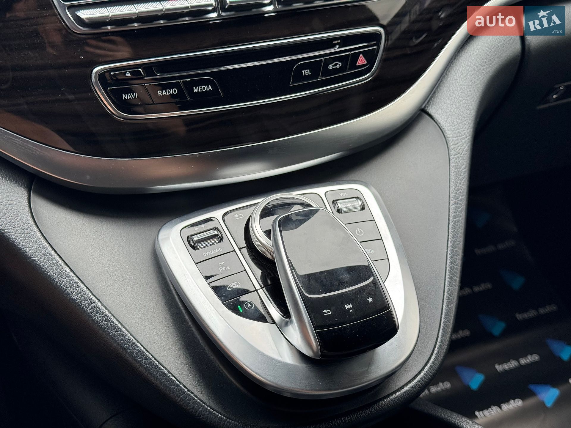 Mercedes-Benz V-Class 2020 VIN W1V44781313706357 фото оголошення 24 з 40